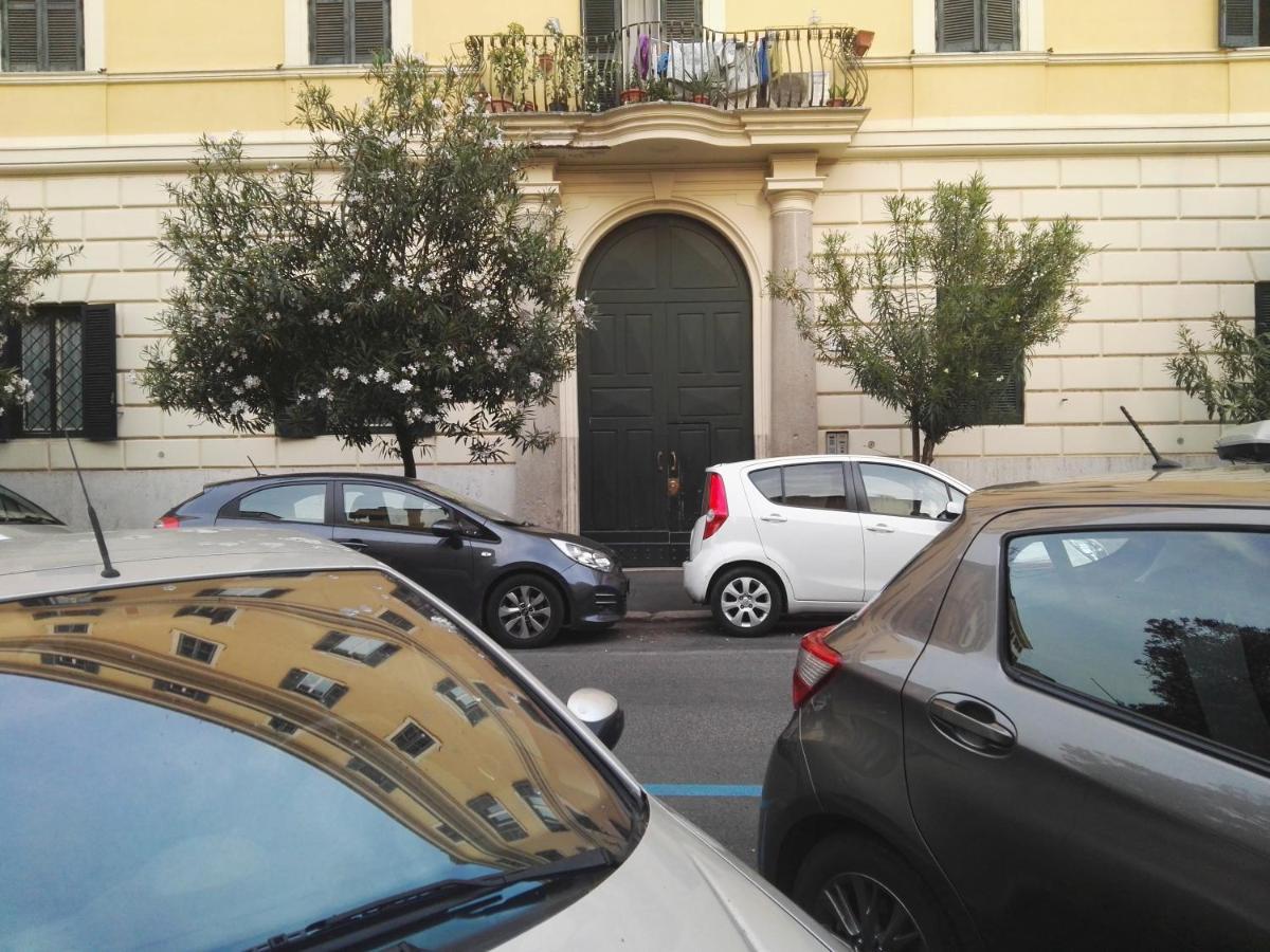 Tolli Colosseo Apartment Rome Bagian luar foto