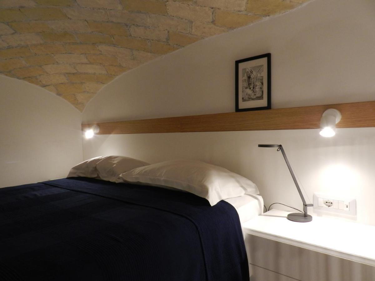 Tolli Colosseo Apartment Rome Bagian luar foto