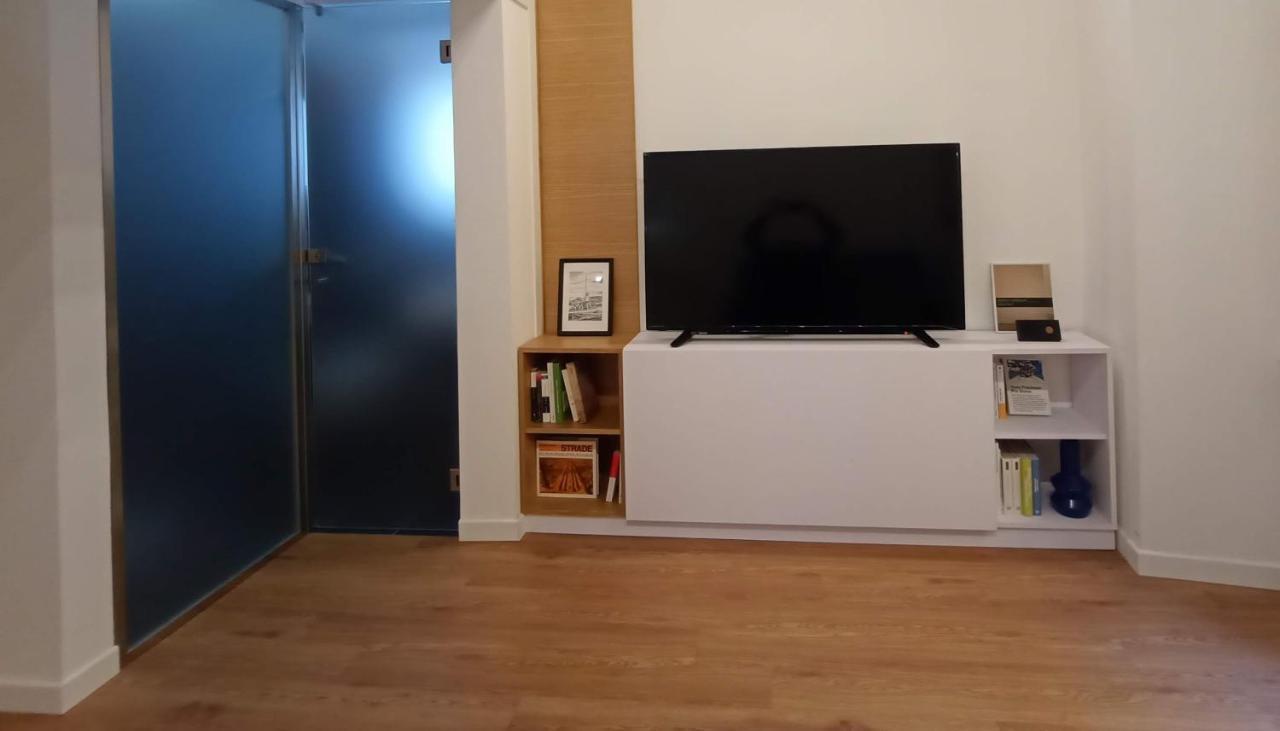 Tolli Colosseo Apartment Rome Bagian luar foto