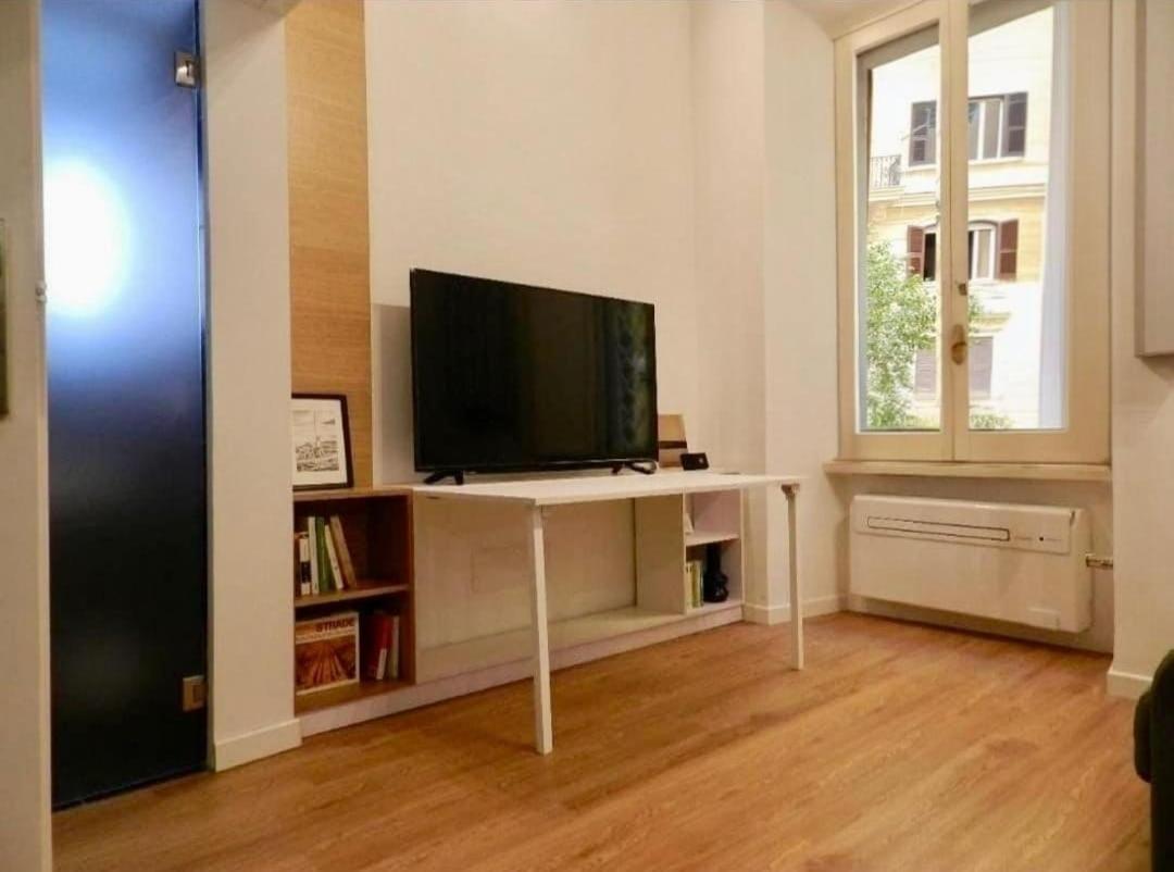 Tolli Colosseo Apartment Rome Bagian luar foto