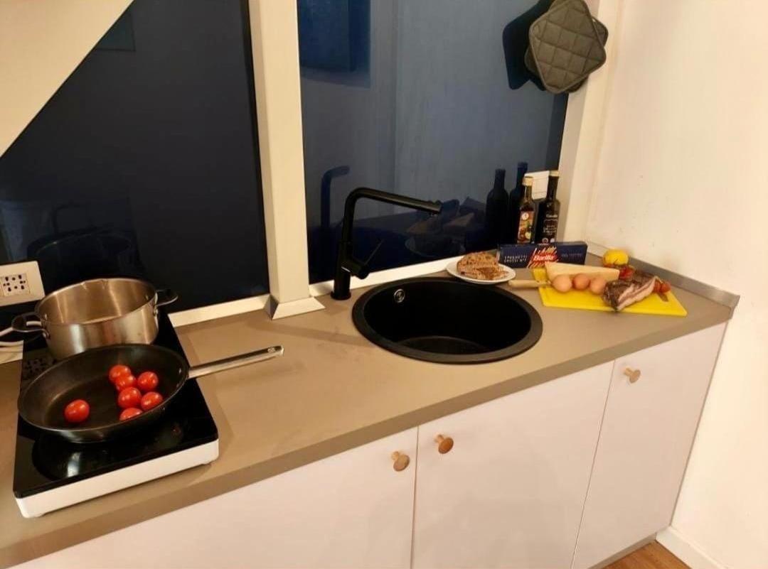 Tolli Colosseo Apartment Rome Bagian luar foto